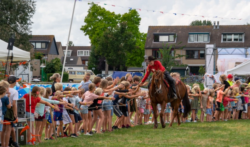 De afsluitende act op donderdagmiddag: ridders te paard! (Foto: Rémon de Laak)