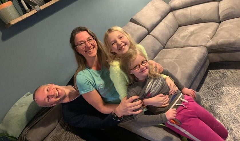 <p>Het gezin van Vera en Arnold Vellinga die met hun kinderen Elise en Fabiënne in Bleiswijk Centrum wonen.</p>