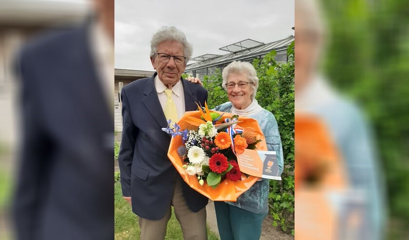 “Het lintje is zeker voor de helft ook voor mijn vrouw Corrie”, zegt Jan Kerver.