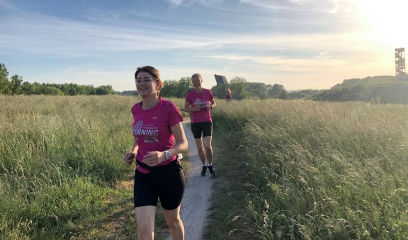 Renate, Monique en Jacoline in het Hoge Bergse Bos. (Foto: Andreas Cornellisse)