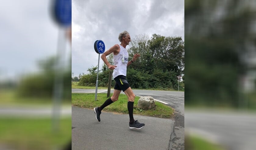 <p>Kees Voogt in actie. </p>