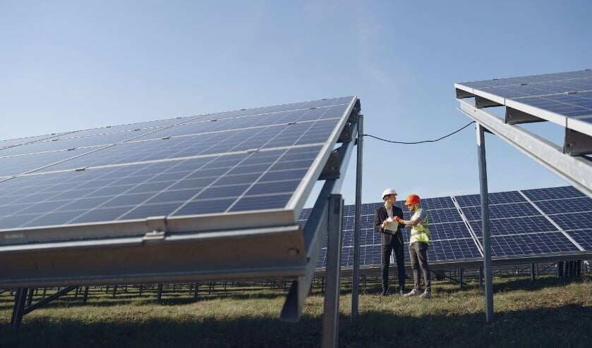 In de polders van Lansingerland kunnen koeien lopen, maar er kan natuurlijk ook duurzaam energie worden opgewekt. Foto: Gustavo Fring