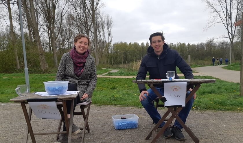 <p>Dochter Ella en zoon Tycho zijn door moeder Paulien helemaal in het Smikkeltoeravontuur gestapt.</p>