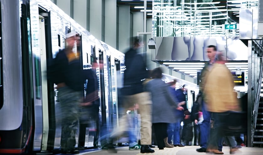 <p>Het GVB, RET en HTM willen dat het kabinet - liefst op korte termijn - meer gaat investeren in het openbaar vervoer.</p>