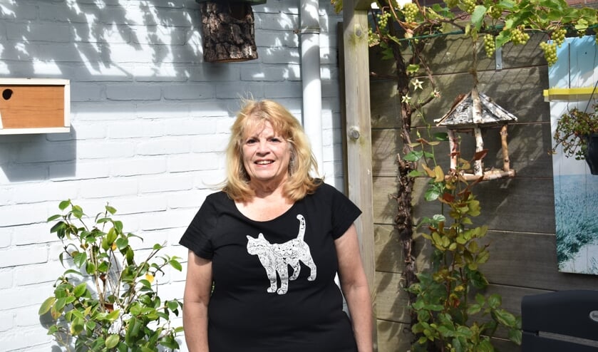 <p>Lenny is een echte kattenpsycholoog geworden.</p>