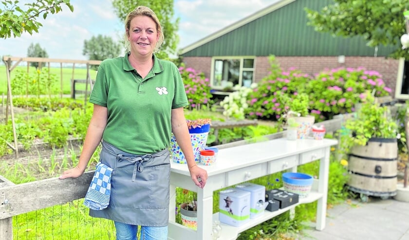 Patricia Vlooswijk van Doruvael Buitenzorg is erg blij met de nieuwe theetuin.