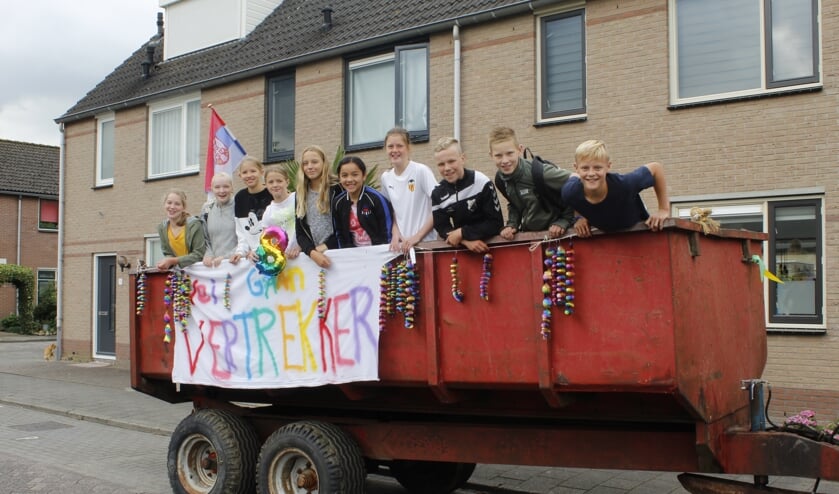 De leerlingen van groep 8 van de OBS Goejanverwelle in Hekendorp