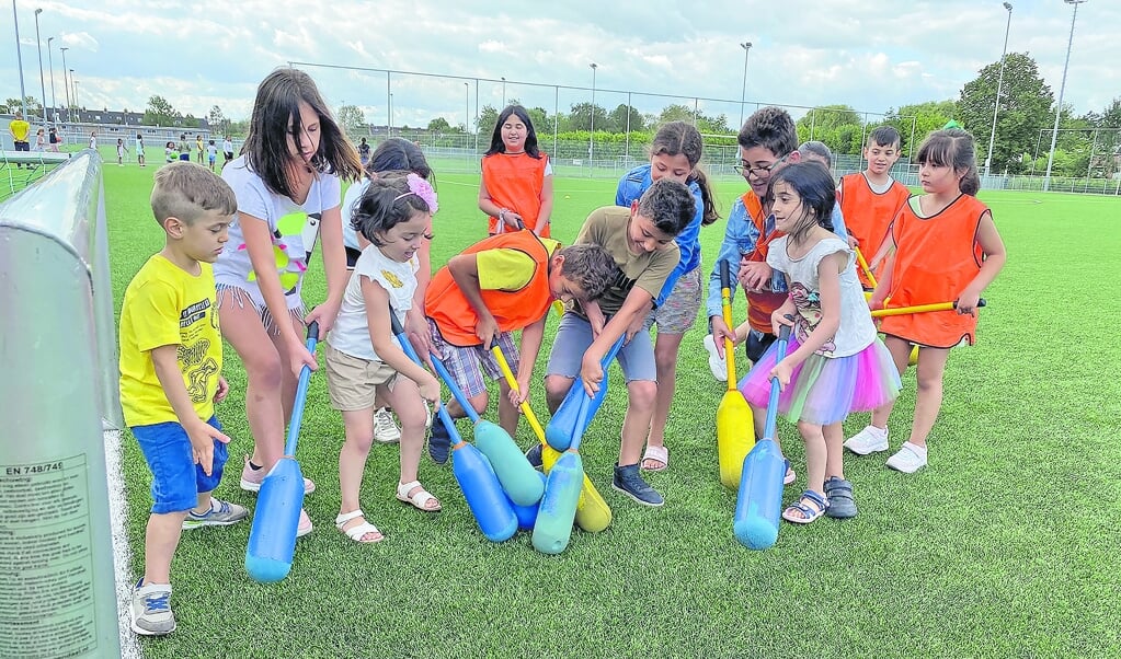 De kinderen hadden er de grootste lol in...Missie geslaagd vond Buurtsportcoach John van Echtelt