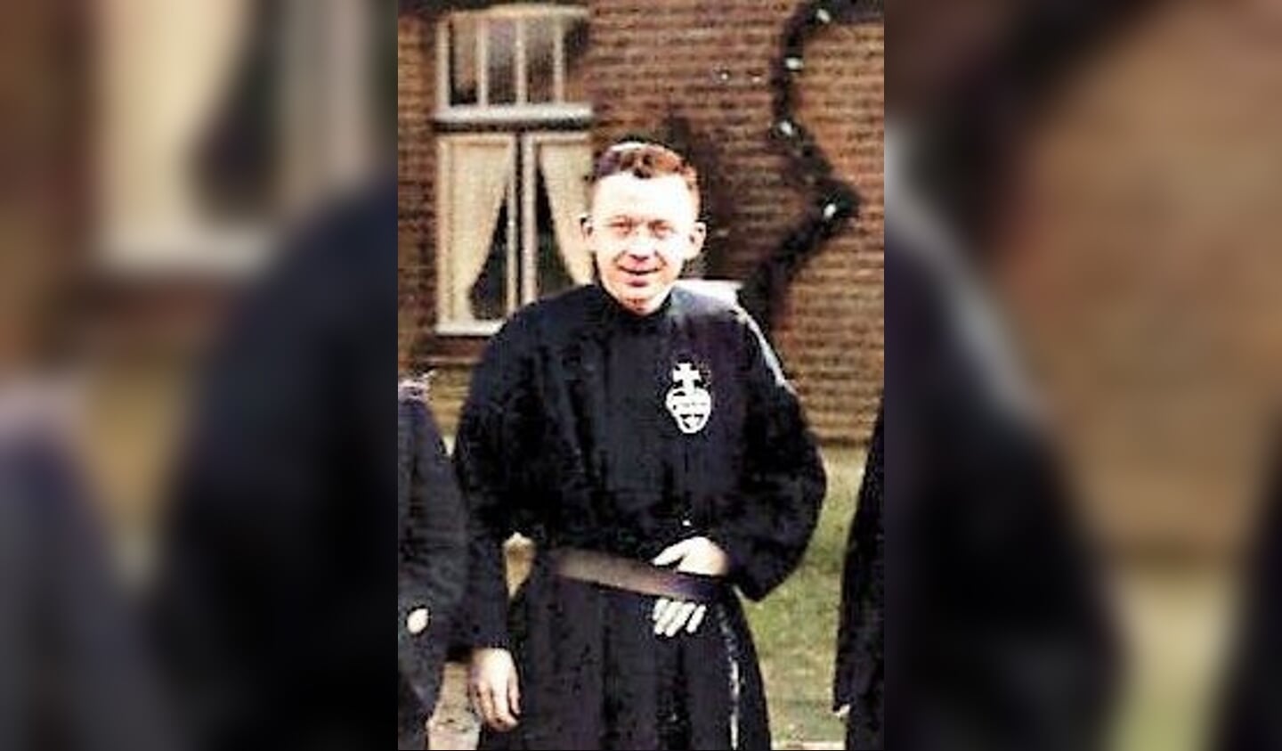Pater Raphaël (Harry Kleijne). Hij was Overste van het Passionistenklooster in Haastrecht en was een belangrijke pion in het verzetswerk in onze streek.