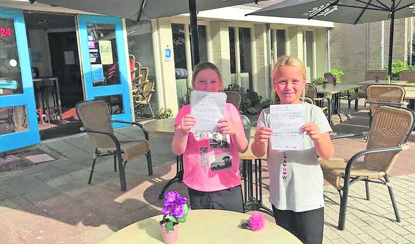 Eva van der Ven en Sofie Stigter zijn een protestactie gestart.