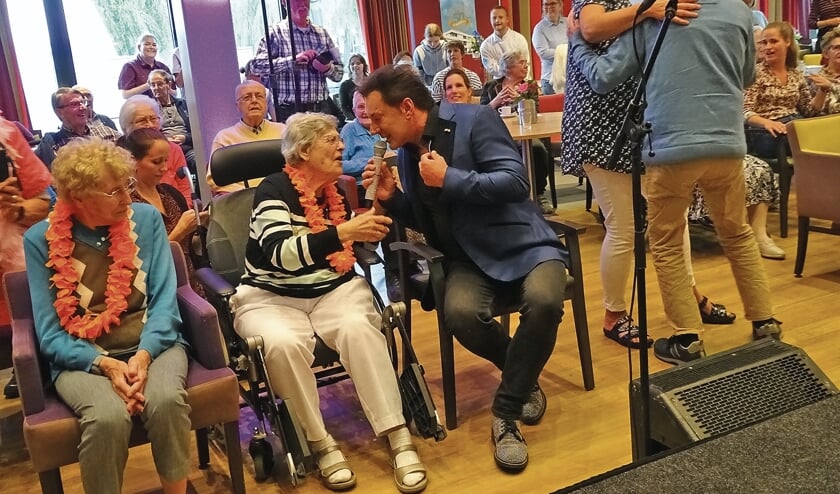 <p pstyle="BODY">Gerard Joling verzorgde een spetterend optreden tijdens de muzikale middag.</p>