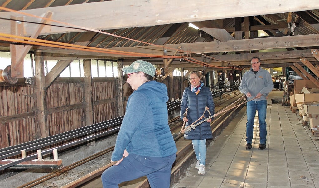 Klaudia (van de kabelaring), Averien (Knol, Touwmuseum) en Erik (Van Broekhuizen, Touwfabriek).