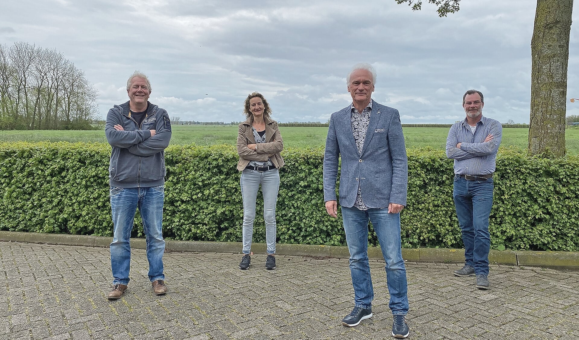 Het actiecomité bestaande uit Hans Hoogbergen, Anja van Lint, Theo de Jong en Adriaan Schiereck.