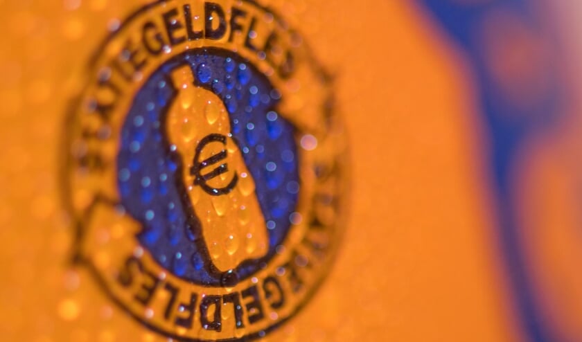 <p pstyle="BODY">Het 'Statiegeld'-logo staat vanaf nu op het etiket.</p>