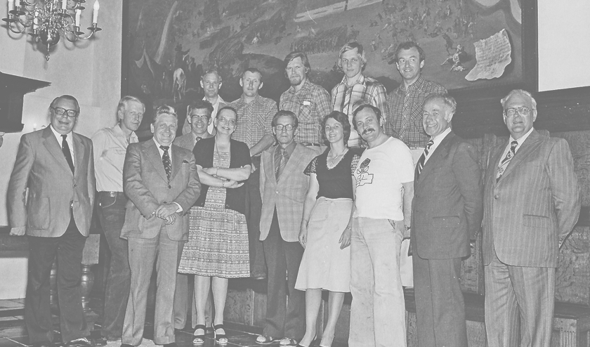 <p pstyle="BODY"><br>Raad in 1978: Achter; Ad de Groot (CDA), Jan de Butter (ORG),Jan Kroeze (PvdA), Gerard van Hooff (De Onafhankelijken), Koos Versseveld (VVD). Voor; Jochem Knol (VVD), Joop van 't Riet (CDA), Ben Arke (CDA), Karel de Klein (CDA), Mariëtte Rutten (CDA), Kees van der Stok (CDA), Ria Pollemans (De Onafhankelijken), John Lossie (PvdA), Nicolaas W.M. Mooijman (burgemeester) en Jaap Spruijt (gemeentesecretaris).</p>