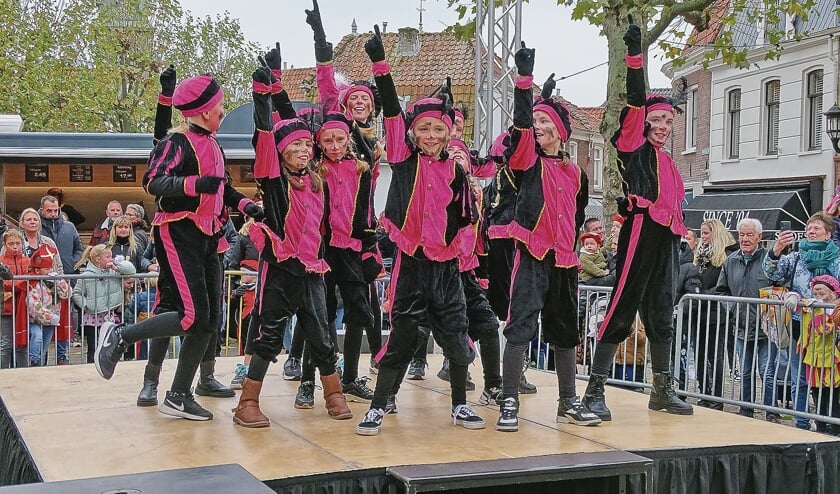 De danspietjes van Studio Max Dance.