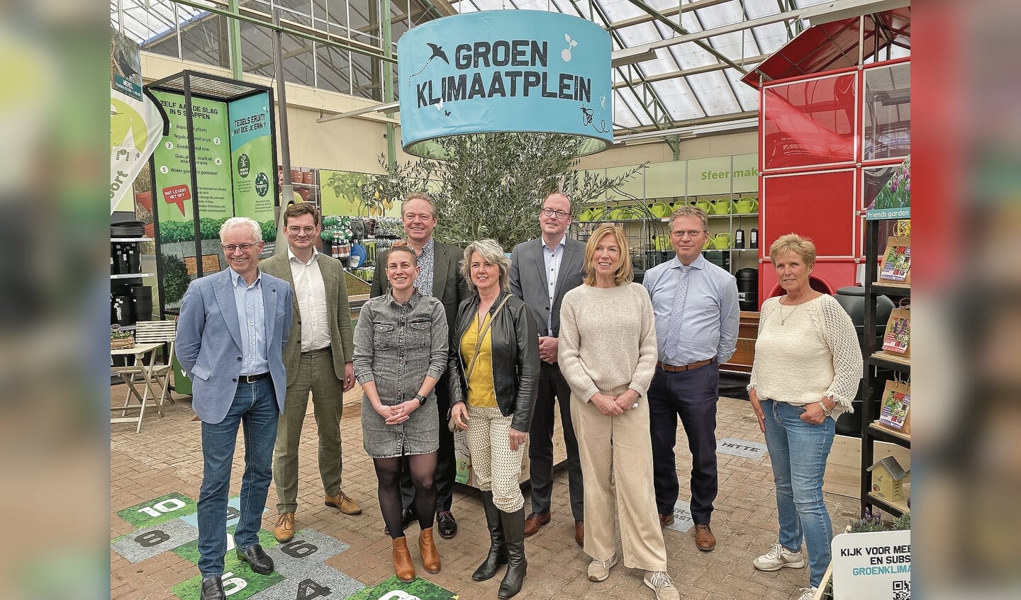 Een delegatie vanuit gemeentes Oudewater, Montfoort en Woerdenwas aanwezig voor de opening van het Klimaatplein.