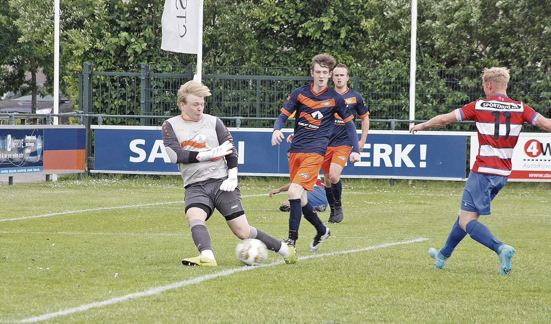 Bart Griffioen (11) zorgt voor de 1-2.