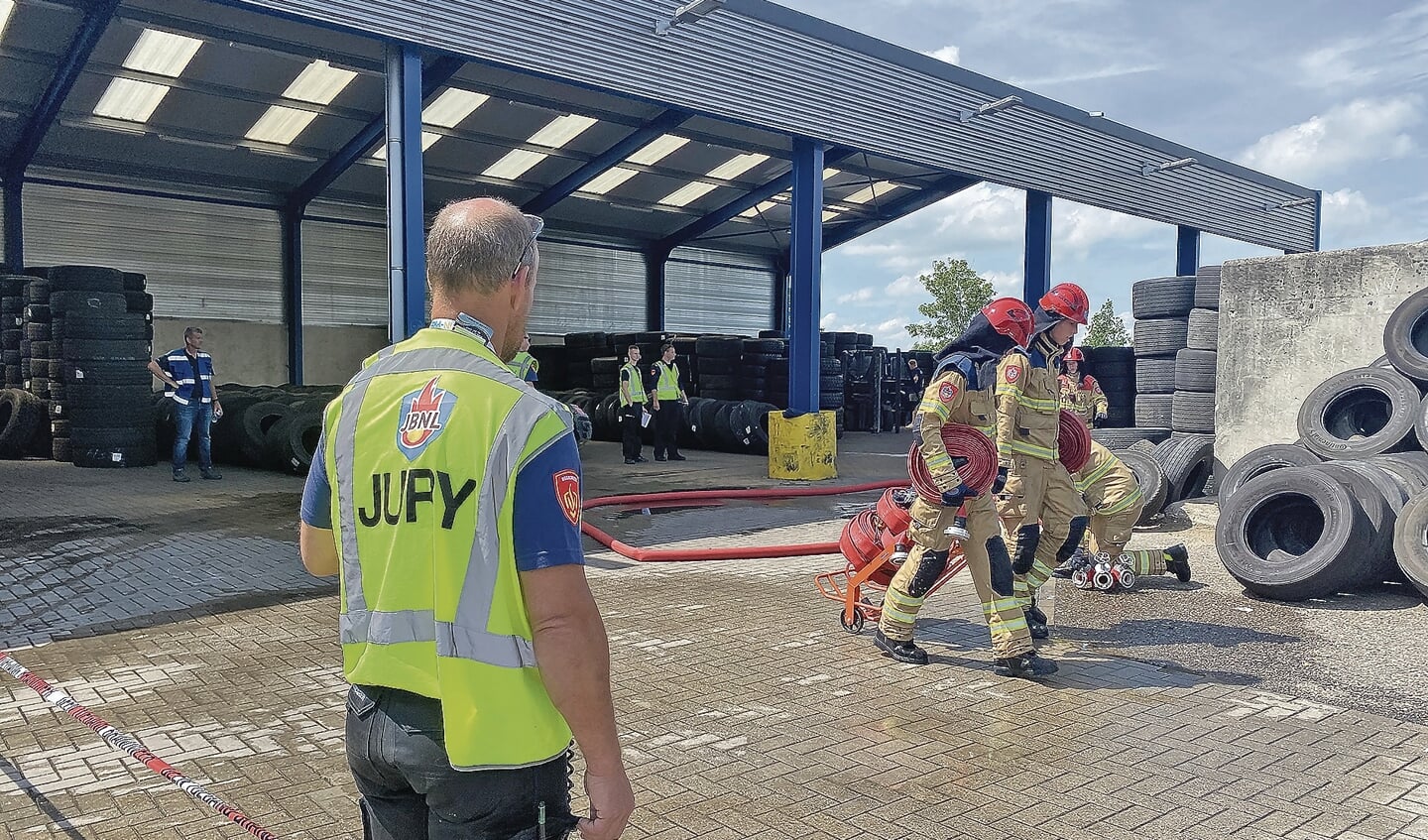 Volgens dit jury lid zag het er goed uit wat het teamuit Dronten neer had gezet. Ze zijn snel.