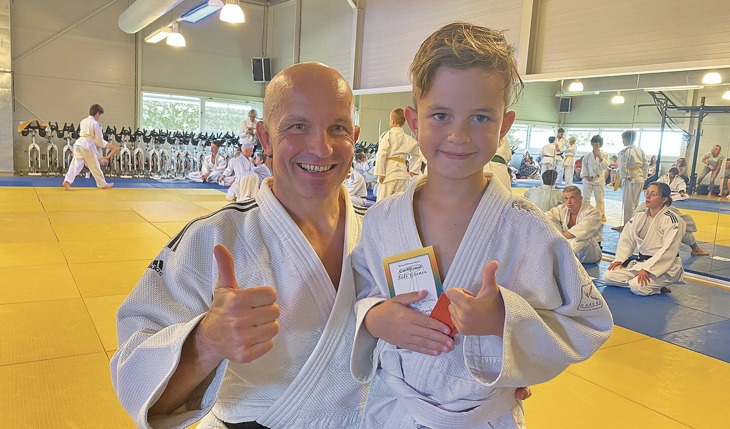 Richard nam voor alle judoka's die examen aflegdennog uitgebreid de tijd om ze motiverend toe te sprekenen te feliciteren met hun behaalde prestatie.