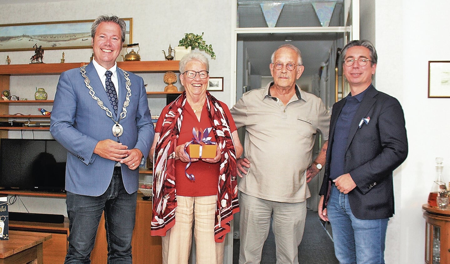 Slechts de komst van burgemeester De Vriesen zijn partner stond op het officiële programma.