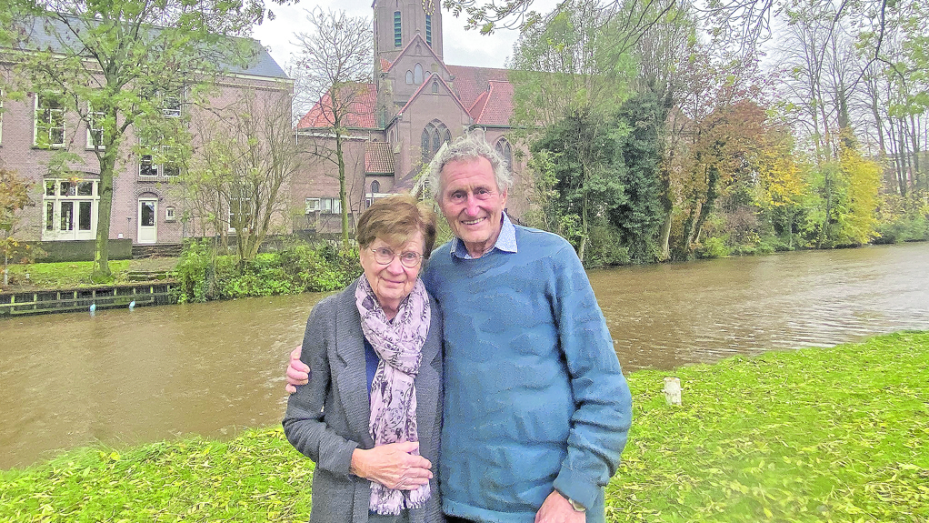 Het gelukkige echtpaar aan de IJssel.