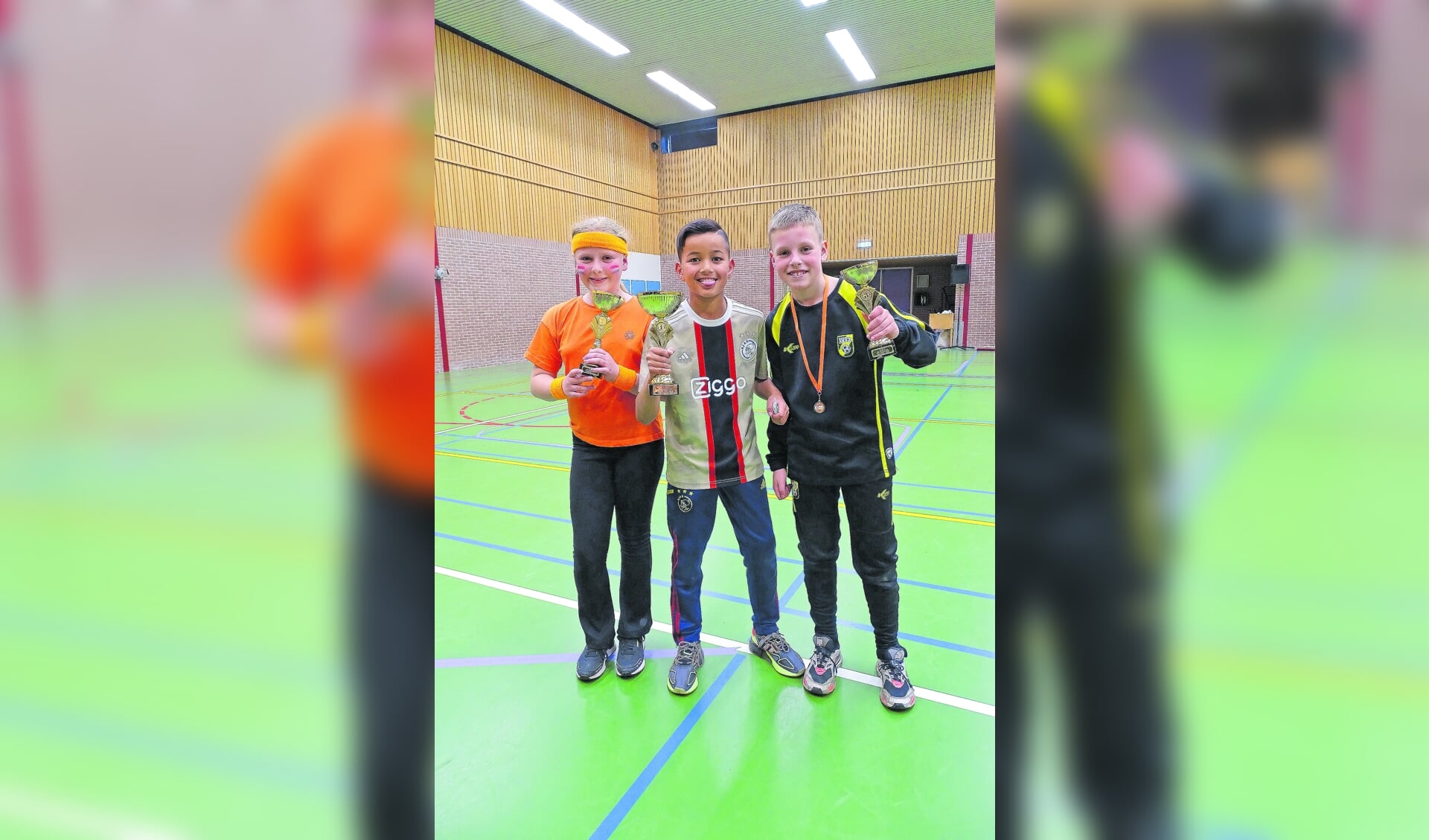 De drie beste kandidaten van De Alleskunner,met in het midden de winnaar.