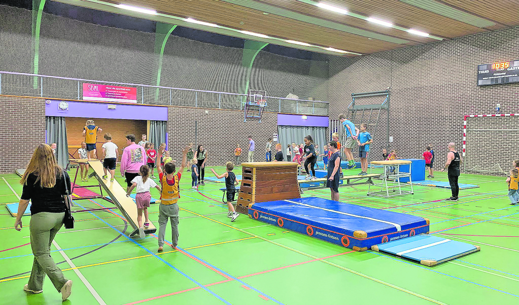 Het freerunnen in Montfoort werd georganiseerd in samenwerking met Wegwijs en Fast Forward Sports uit Woerden.