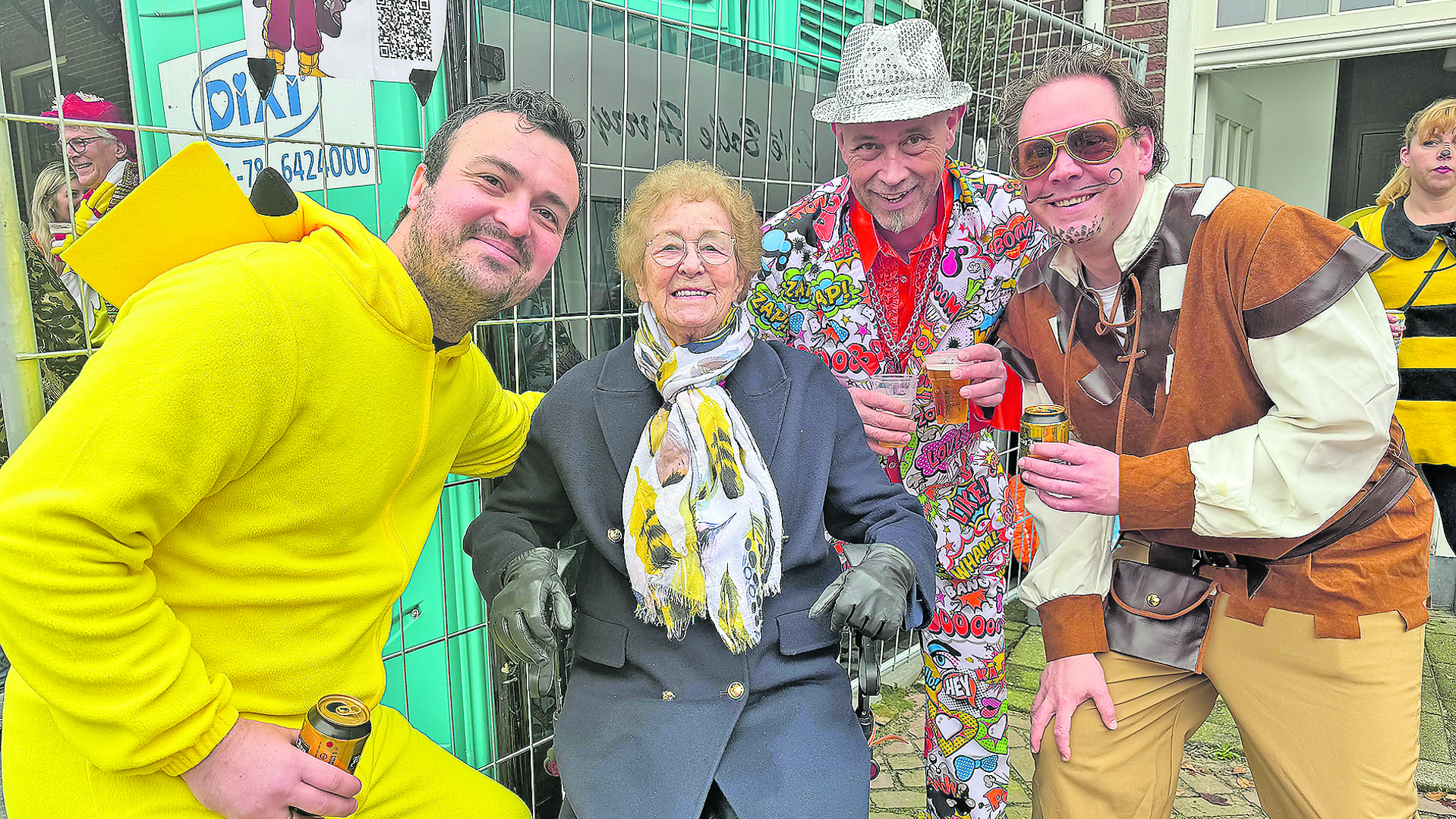 Barbara de Haan (89) zat al vroeg klaar voor de carnavalsoptocht!