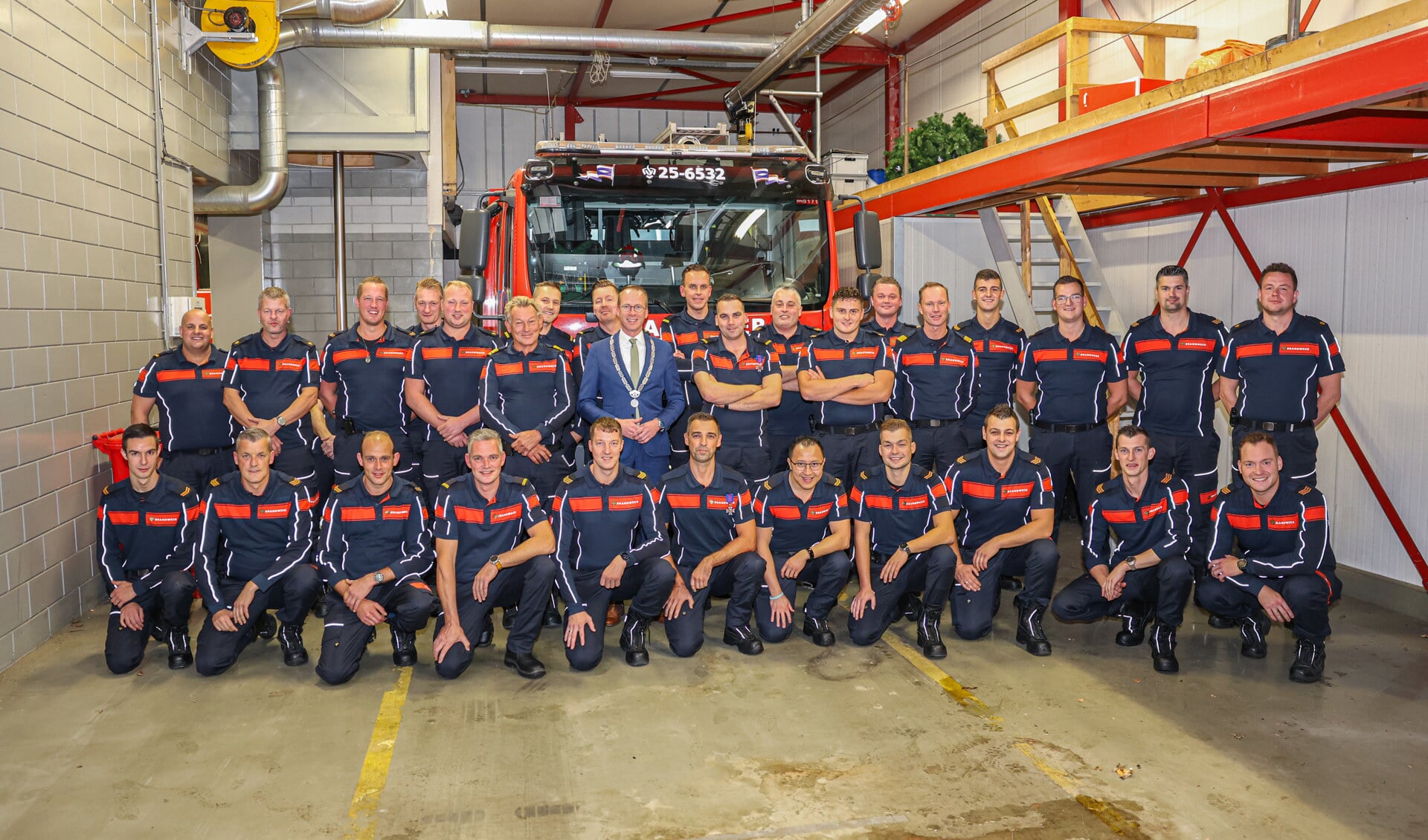 Korpsavond Brandweer: Feestelijk Samenzijn - Nieuws Uit Urk