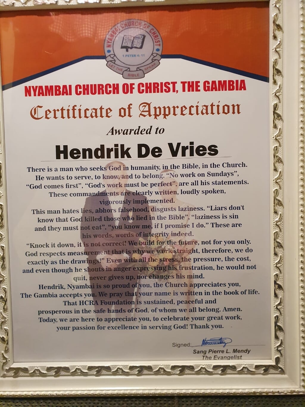 n Cadeau van de kerk: een certificaat met Hendriks uitspraken.
