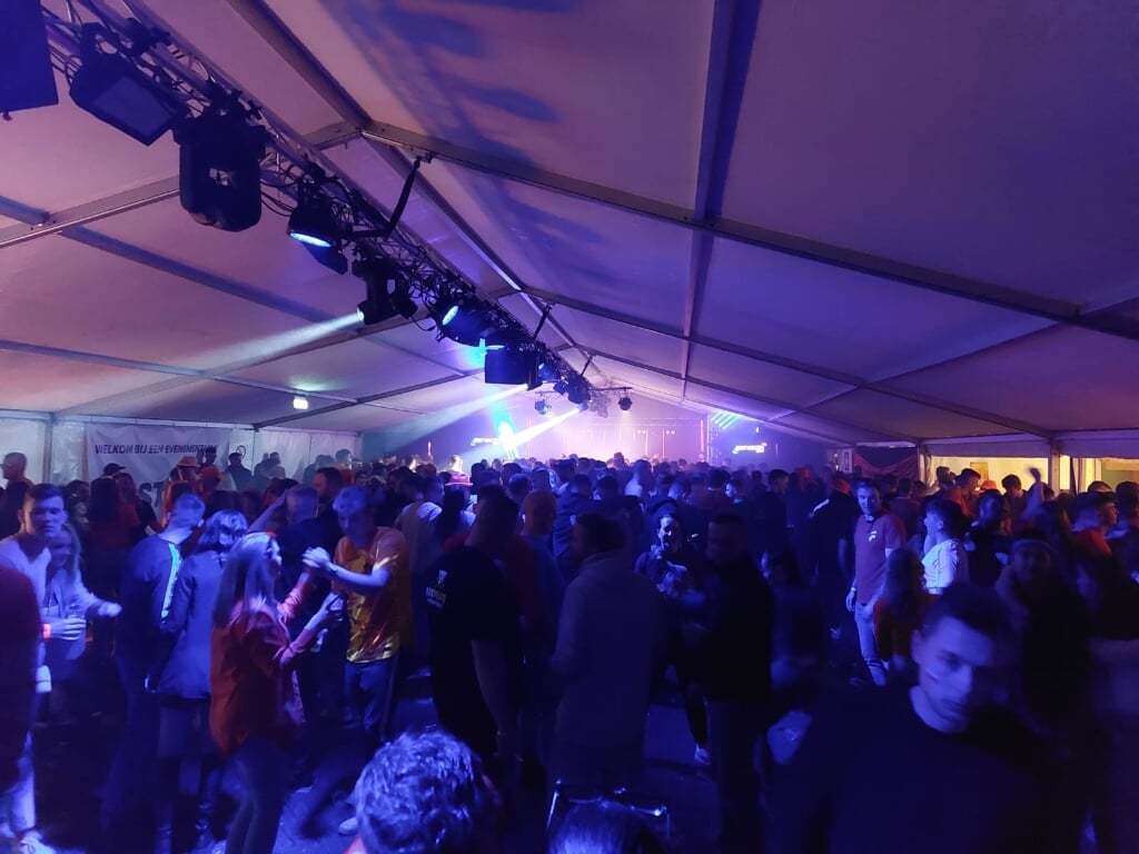 n Festum Events organiseerde twee feesten: voor jongeren van 12+ en 16+. Beide partijen zorgden voor veel toeloop: 900 feestgangers.