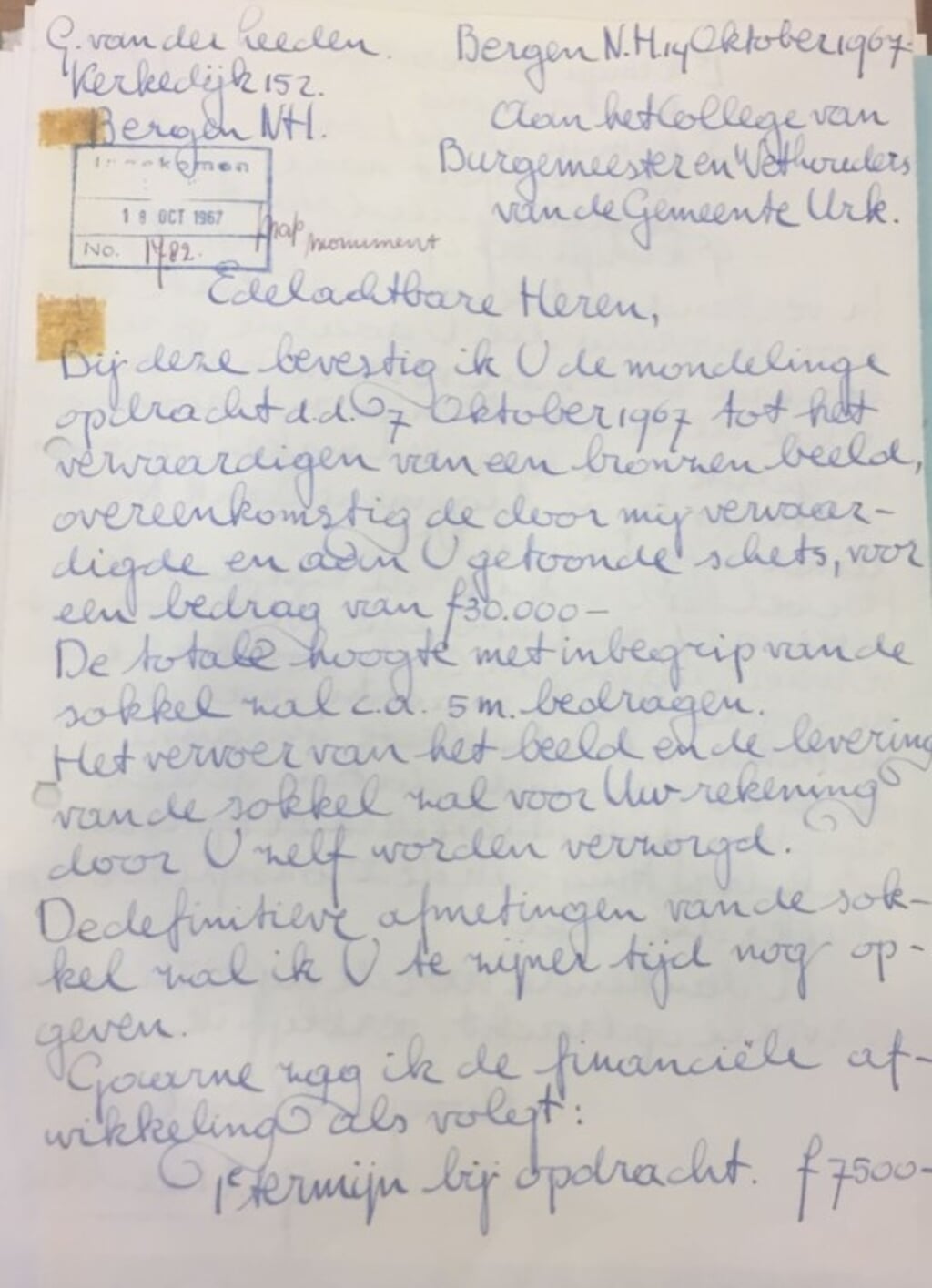 n Een deel van de brief van Gerard van der Leeden aan het college van B & W van Urk, waarin hij de opdracht bevestigt.
