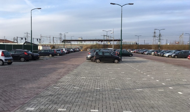 <p>Bouwen bij OV-knooppunten</p>