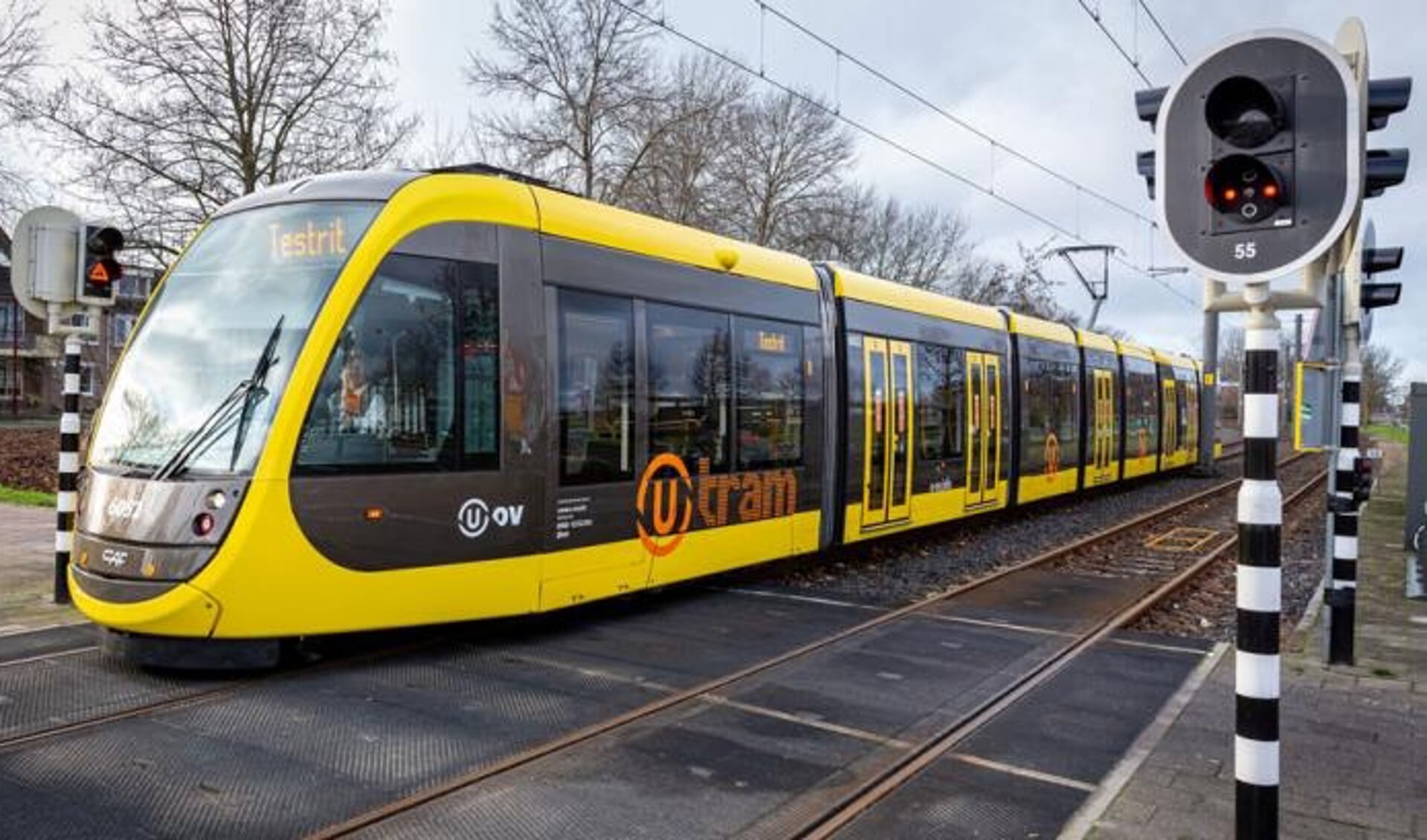 Testrit met nieuwe tram bij halte Zuilenstein, Nieuwegein. Foto: Rick Huisinga 