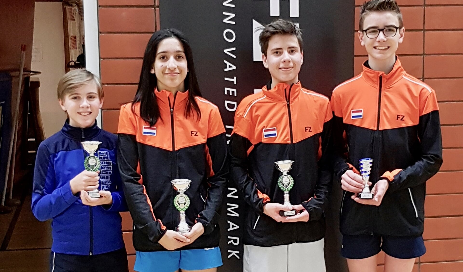 Bekers voor de jeugd van OSM Badminton