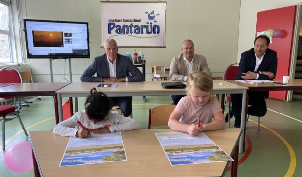 links is Eric van Dorp van SPO Utrecht en bouwheer van dit project.