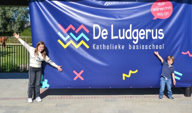 <p>Onthulling nieuw logo</p>