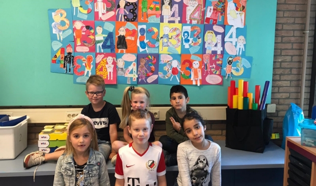 <p>Boaz, Roos, Roberto Zoë, Djayvano, Malak zijn het er unaniem over eens: 'alle kunstwerken bij elkaar is het mooiste kunstwerk'</p>