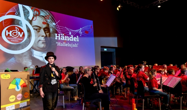 Händel (Tijn) laat Laurens zijn melodietje horen
