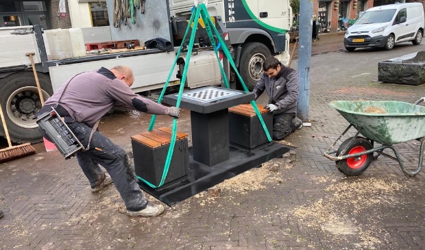 Plaatsing schaaktafel Kerkbrink