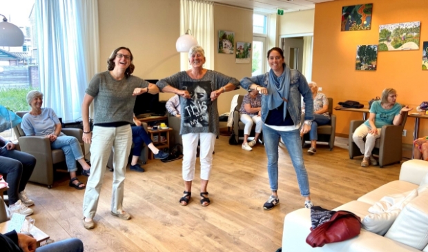 <p>Ellen Vossen Hart voor Woerden, Lotte Ruyten Thuishuis Woerden en Trudy Kroon coördinerende vrijwilliger </p>