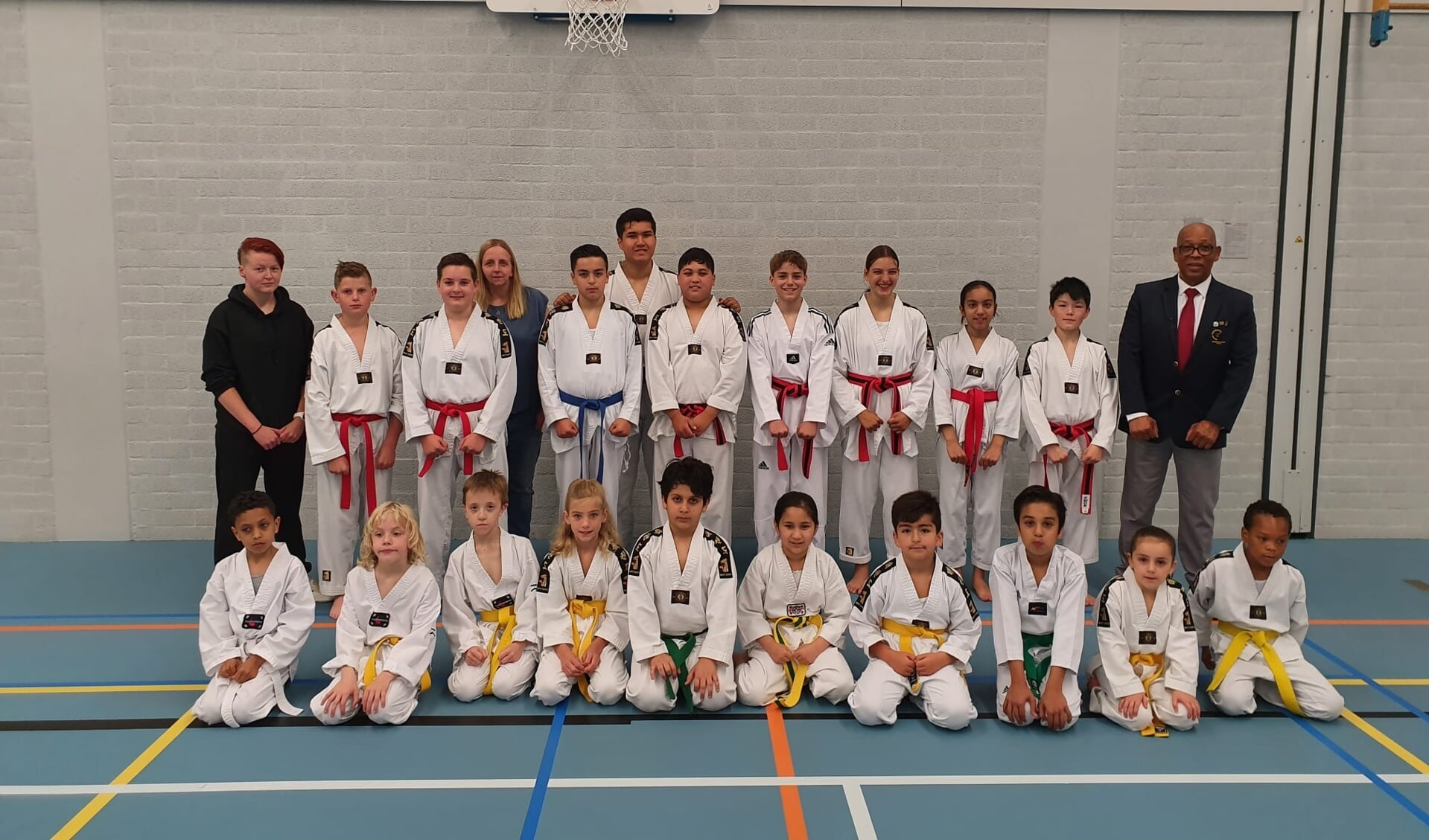 Team Choi Do Kwan rechts grootmeester Sylvestro van der Kooye