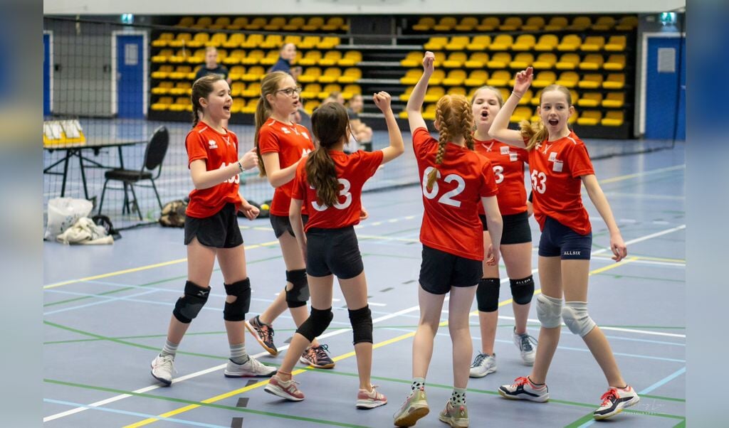 Meisjes N6-1 UVV/SPHYNX