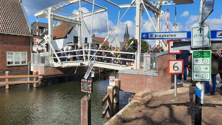 Komt er nog een nieuwe brug bij Breukelen?