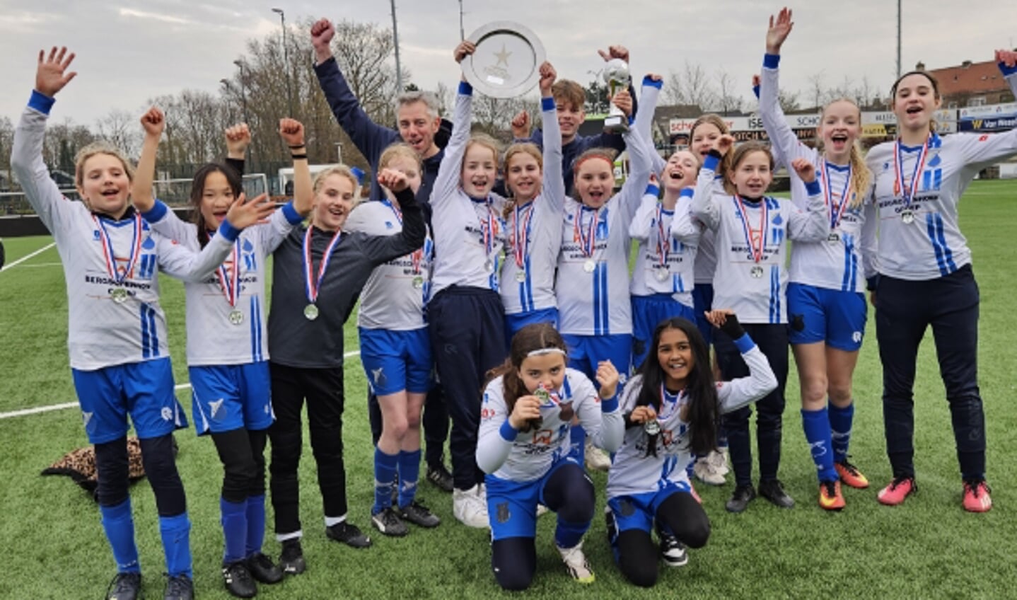 Meiden MO13-1 BVCB naar Nederlands Kampioenschap - Adverteren Lansingerland  | De Heraut | Krant en Online