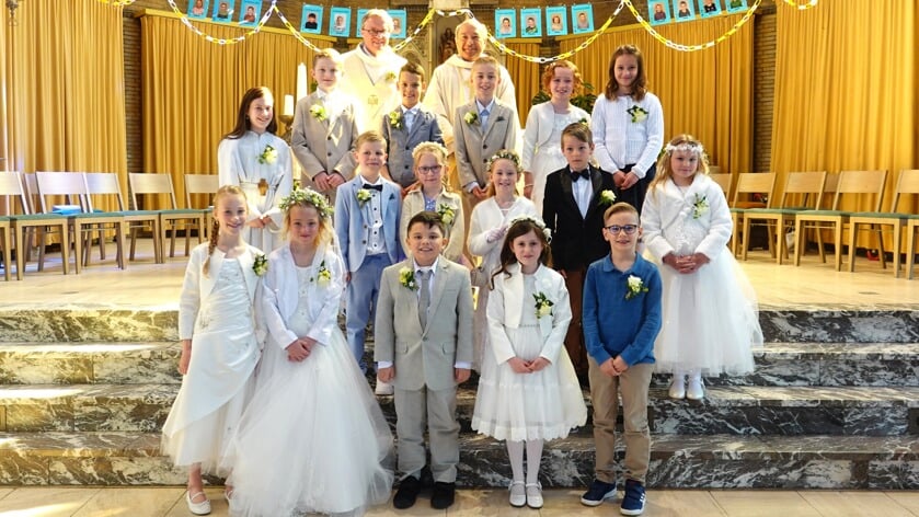 Dit jaar vierden vijftien kinderen hun Eerste Heilige Communie.
