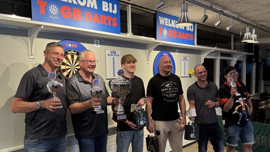 De beste zes darters van het toernooi.