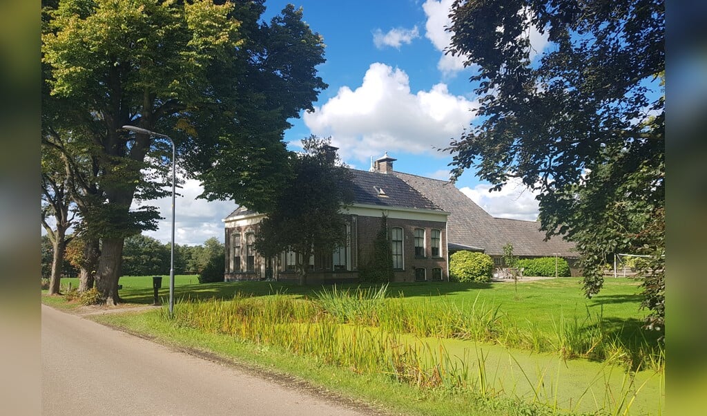 Van deze boerderij zal het dak ook worden gerestaureerd Foto Provincie Fryslân