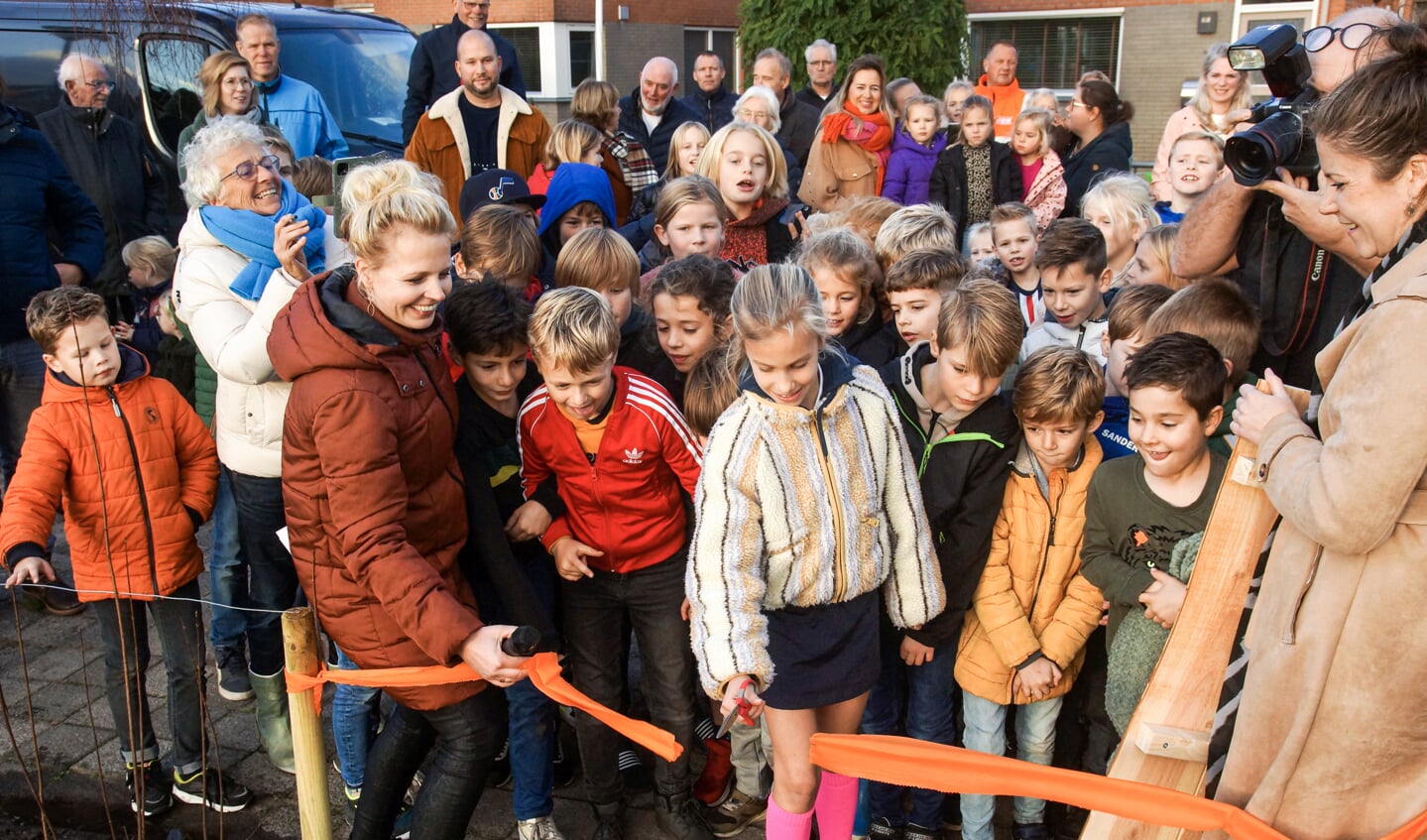 Opening van nieuwe speeltuin Der Út in Lemmer Foto Jan van der Werf
